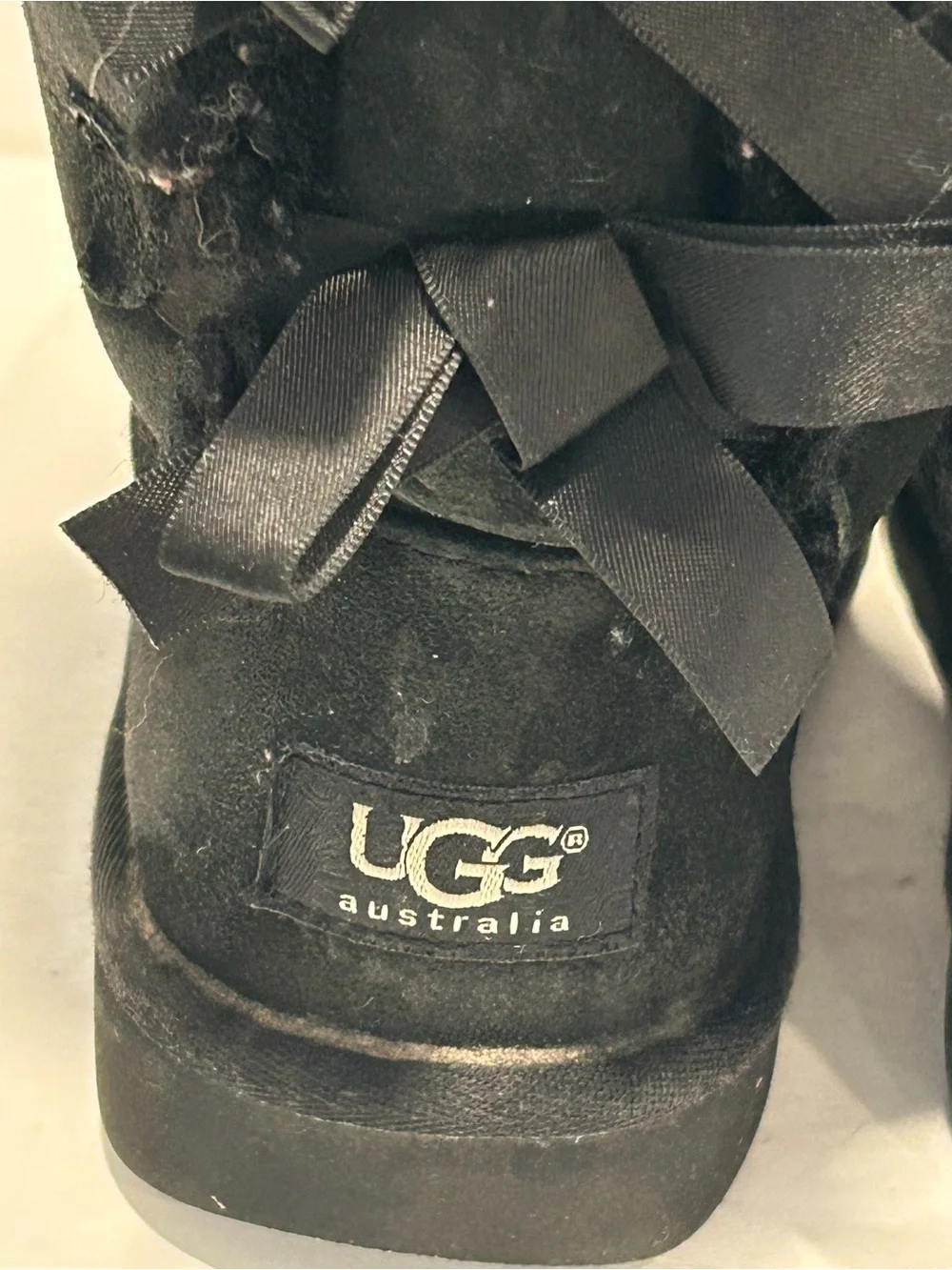 UGG Bailey Bow II Boots Youth Girls Size 2 Wool Lined Suede Sheepskin Black